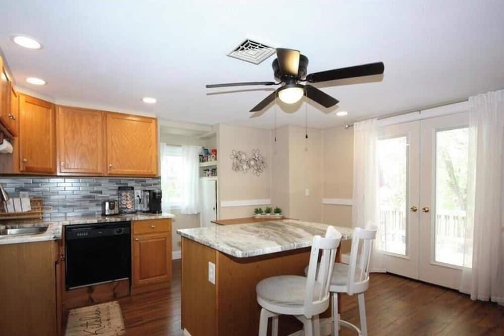 2 Bedroom Cottage