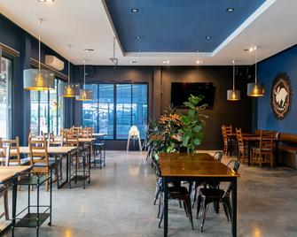Farthai Residence - Phan Thong - Restaurant