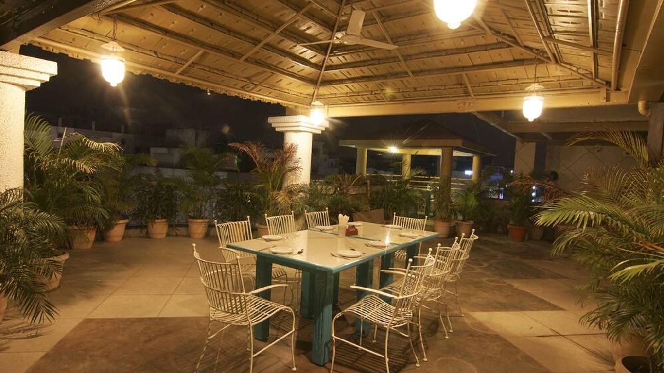 Hotel Amrta