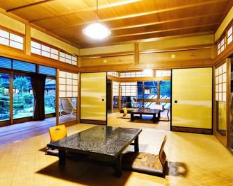 Guest Villa Houo - Higashiyoshino - Essbereich