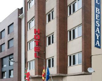 Hotel Besaya - Torrelavega - Edificio