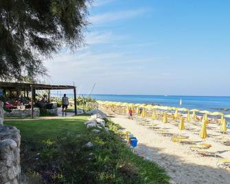 Baia Del Sole Resort - Ricadi - Strand
