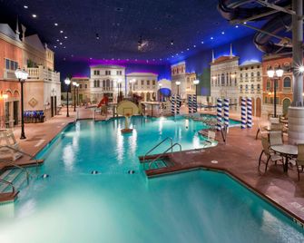 Holiday Inn & Suites Maple Grove Nw Mpls-Arbor Lks By IHG - Maple Grove - Piscina