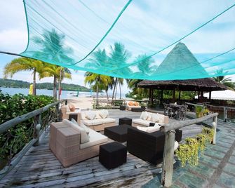 Badian Island Wellness Resort - Badian