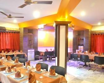 Hotel Sharan - Shirdi - Restaurant