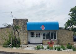Motel 6 Hamburg - Ny - Hamburg - Building