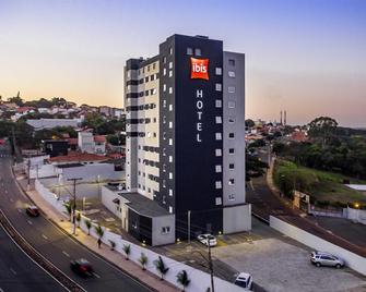 ibis Americana - Americana - Edifício