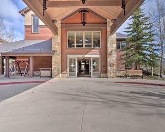Fabulous Ski In and Ski Out Resort in Breckenridge, CO - Breckenridge - Building