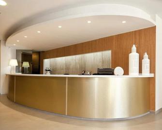 Port Eugeni - Cambrils - Resepsiyon