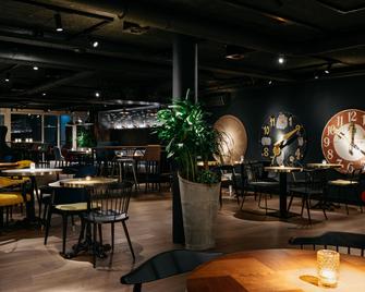 Ruby Claire Hotel Geneva - ג'נבה - מסעדה