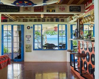 Private Room - Caribbean Beachfront Getaway - Nuevo Chagres - Lobby