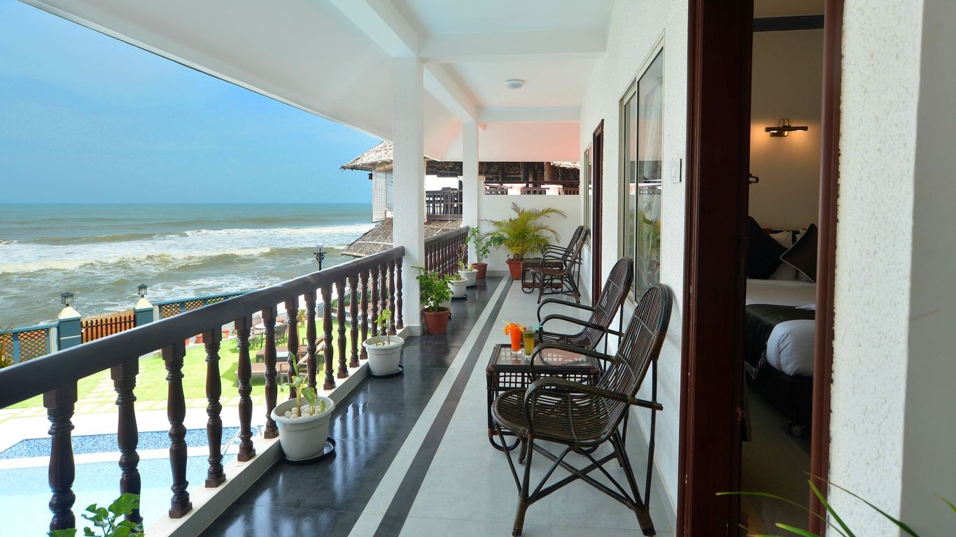 B'Canti Boutique Beach Resort