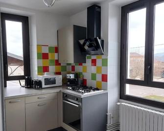 Logement tout confort au coeur de la Haute-Savoie - Le Barycentre - La-Roche-sur-Foron - Cuisine