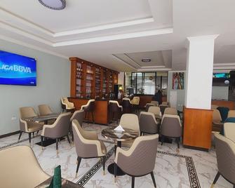 nahusenay hotel - Аддис-Абеба - Лаунж