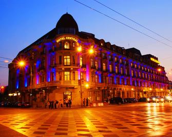 Central Hotel - Ploieşti - Building
