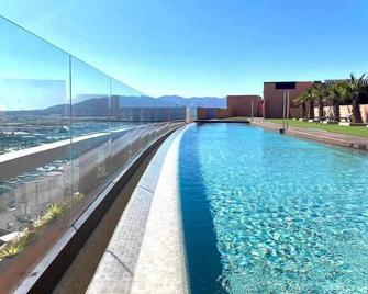 Sky Garden Trip Málaga - Málaga - Pool