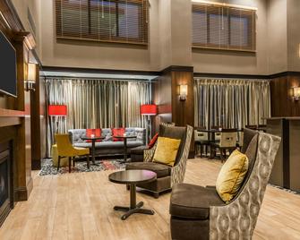Hampton Inn & Suites Columbus Polaris - Columbus - Lounge