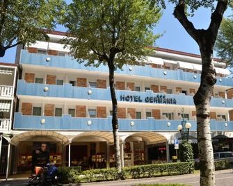 Hotel Germania - Bibione - Rakennus