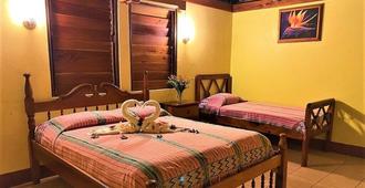 Crystal Paradise Resort - San Ignacio - Bedroom
