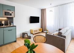 limehome Villach Hauptplatz - Villach - Pokój dzienny