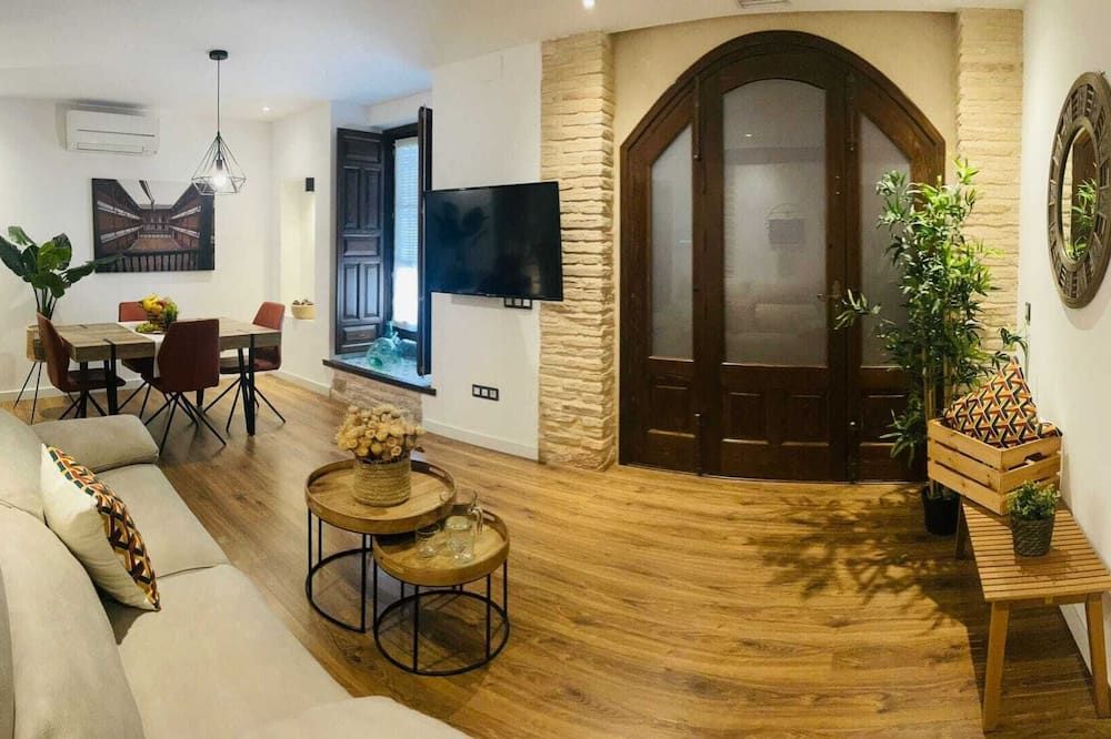 Hotel Qb Almagro Centro - Almagro - Вітальня