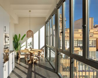 Factory Apartments Barcelona - Barcelona - Balcony