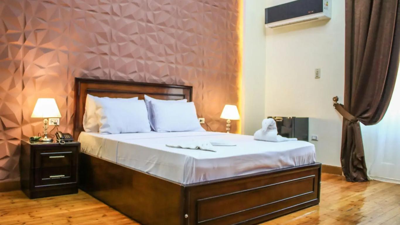 بيت شباب ميدتاون القاهرة