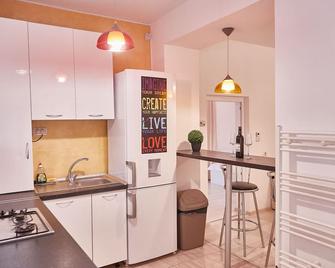 Gabizz Apartments - Constanţa - Küche