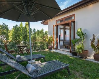 Papaya Garden Villa, 3br, 2ba, Up To 8 Guests, 5' Drive From Chaweng Beach - Ko Samui - Patio