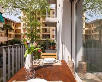 Magic Deluxe Suites - Free Parking - Lugano - Varanda