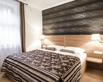 Hotel Rezidence Golf - מריאנסקה לאזנה - חדר שינה