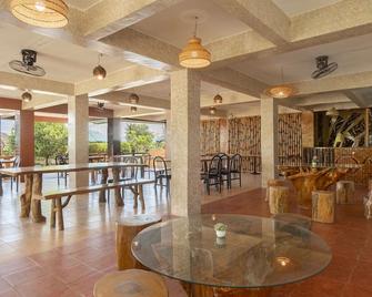 One Alo Hotel and Resort by Hiverooms - Manaoag - Restaurante