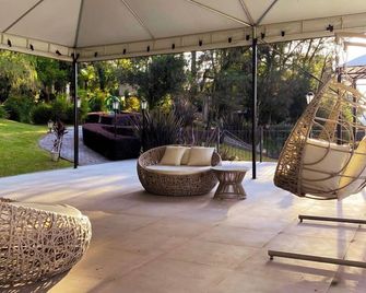 Castelo Boutique Hotel - Fraiburgo - Innenhof