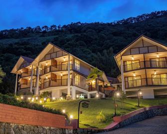 Au Revoir - Palakkad - Edificio