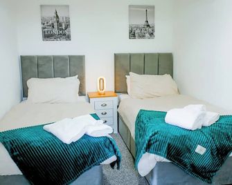 Luxury 3 Bedroom with Free Parking Near Coop Live, Etihad,Manchester City Centre - Manchester - Camera da letto