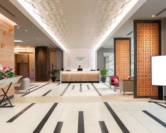 فندق ومركز مؤتمرات سينترا باي سينتارا جافرمينت كومبليكس، تشينج واتانا - بانكوك - ردهة