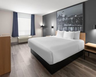 Super 8 by Wyndham Quebec City - L'Ancienne-Lorette - Schlafzimmer