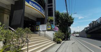 Riverside Inn - Iloilo City