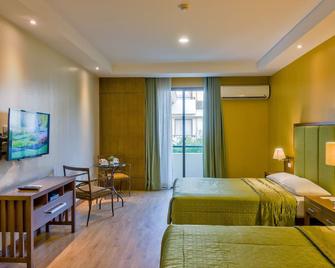 Mansion Garden Hotel - Subic Bay Freeport Zone - Bedroom