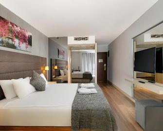 Seven Seas Hotel Blue - Manavgat - Schlafzimmer