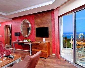 Grand Okan Hotel - Alanya - Living room