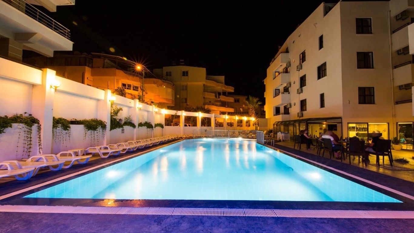 Tuntas Suites Altinkum