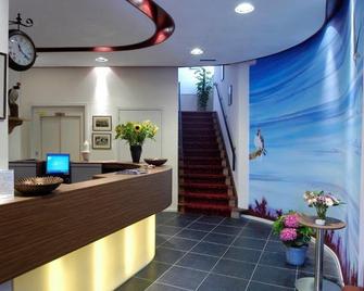 Boutique Hotel De Valk - Valkenswaard - Recepción