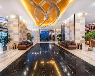 Ding Yi Hotel - Kunming - Lobby