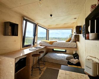 Tiny House au milieu des Vignes - 아흐비 - 침실