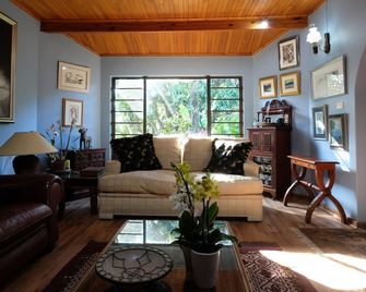 Santa Lucia Guest House - סנט לוסיה - סלון