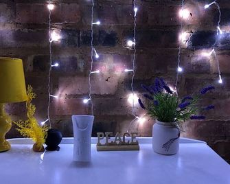 Cozy Entire Apartment In The Center Of Maboneng - Johannesburg - Kitchen