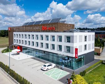ibis Poznan Polnoc - Suchy Las (Wielkopolskie) - Edificio