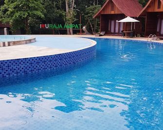 Korpak Villa & Resort Raja Ampat - Waisai - Piscina