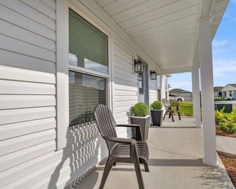 Relaxation Meets Recreation - Sumterville - Balcony